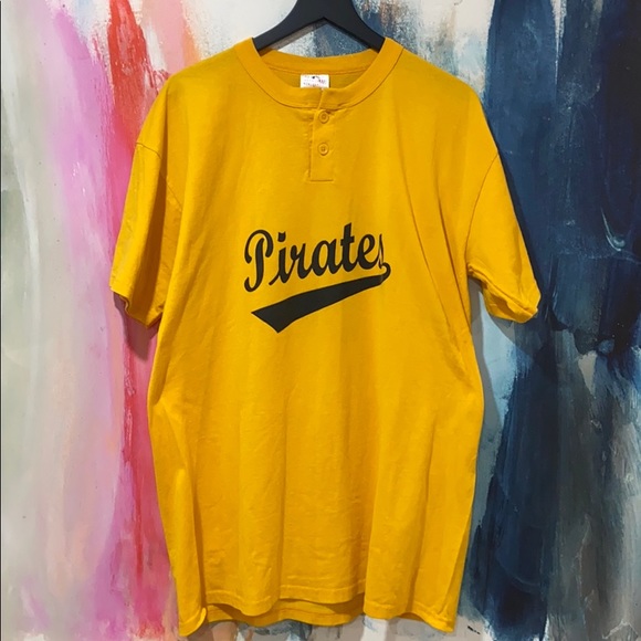 Majestic Other - 🔥VINTAGE🔥Majestic Pittsburg Pirates 2 Button Tee